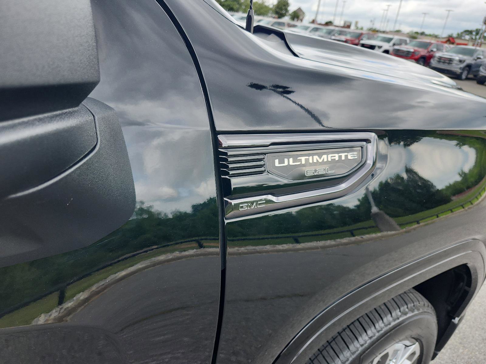 Used 2023 GMC Sierra 1500 Denali Ultimate AWD/4WD image 7