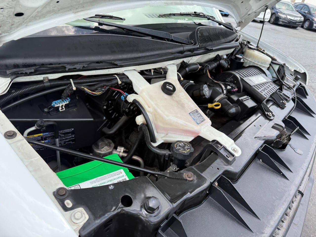 Used 2009 Chevrolet Express 3500 RWD image 34