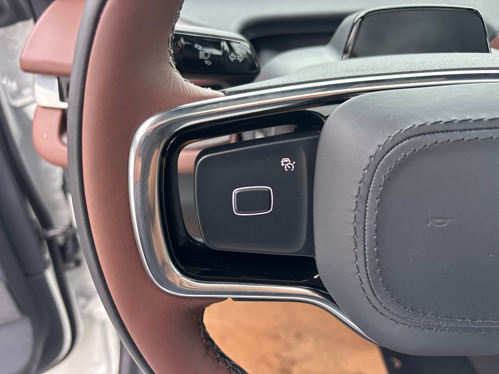 New 2026 Lincoln Navigator L Reserve AWD/4WD image 16