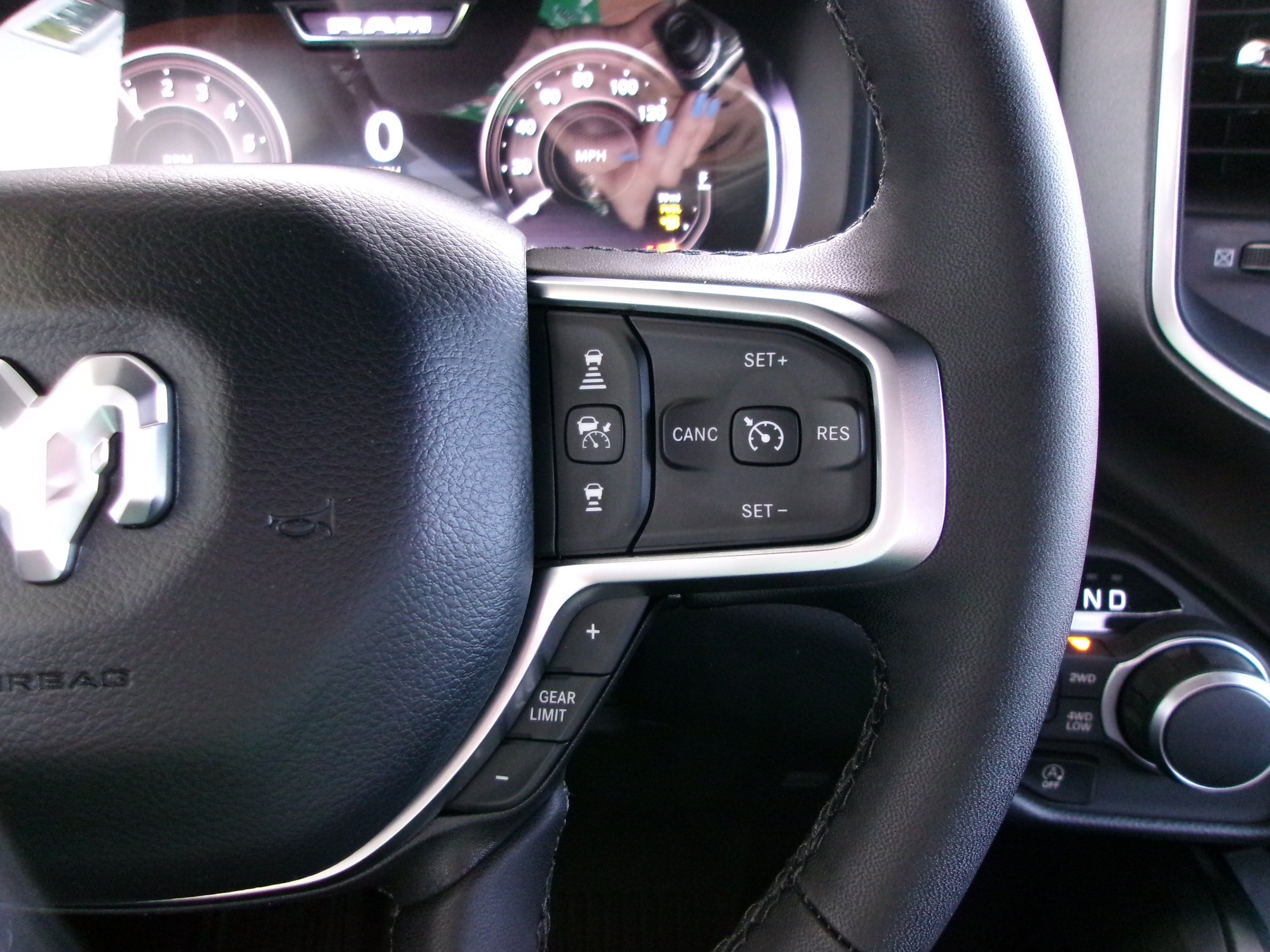 New 2025 RAM 1500 Big Horn AWD/4WD image 10