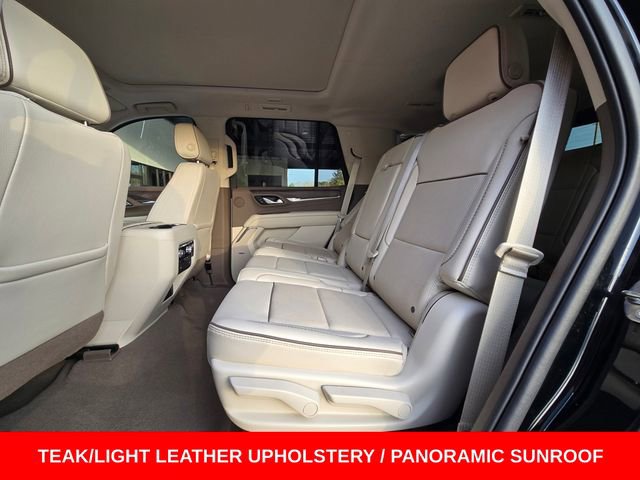Used 2021 GMC Yukon Denali w/ Denali Premium Package AWD/4WD image 2