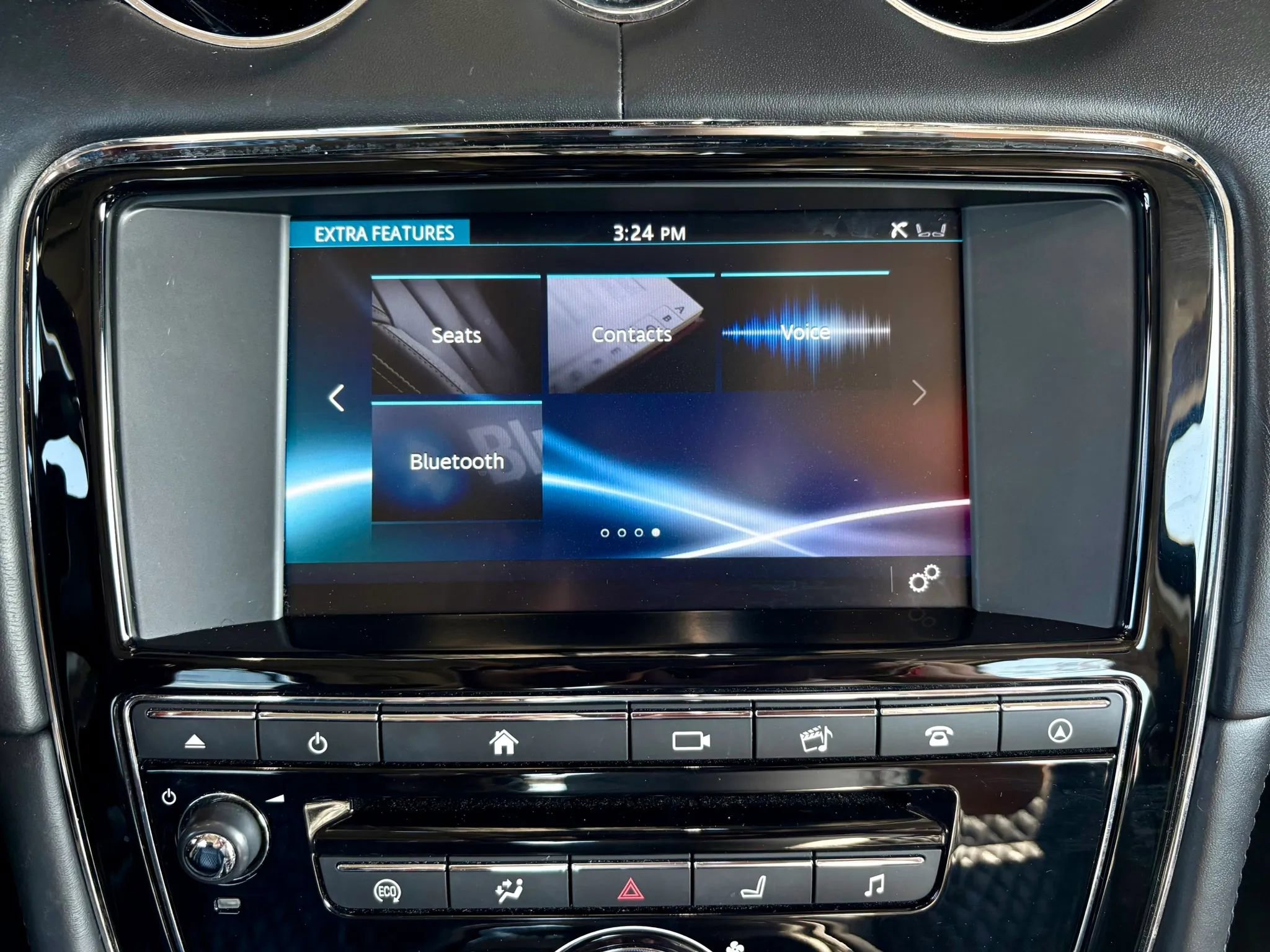 Used 2016 Jaguar XJ L Portfolio RWD image 31