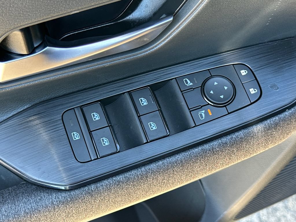New 2026 Nissan Kicks SV w/ SV Premium Package AWD/4WD image 8