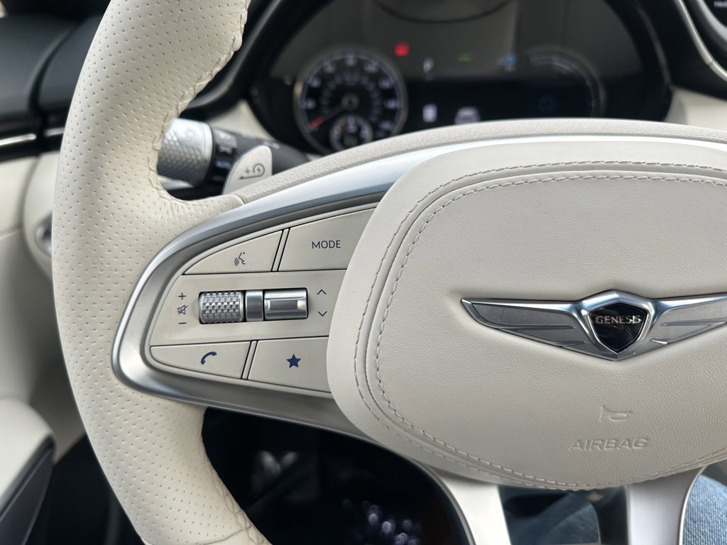 Used 2025 Genesis Electrified GV70 Advanced image 19