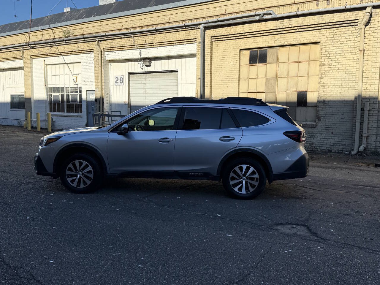 Used 2020 Subaru Outback Premium AWD/4WD image 5