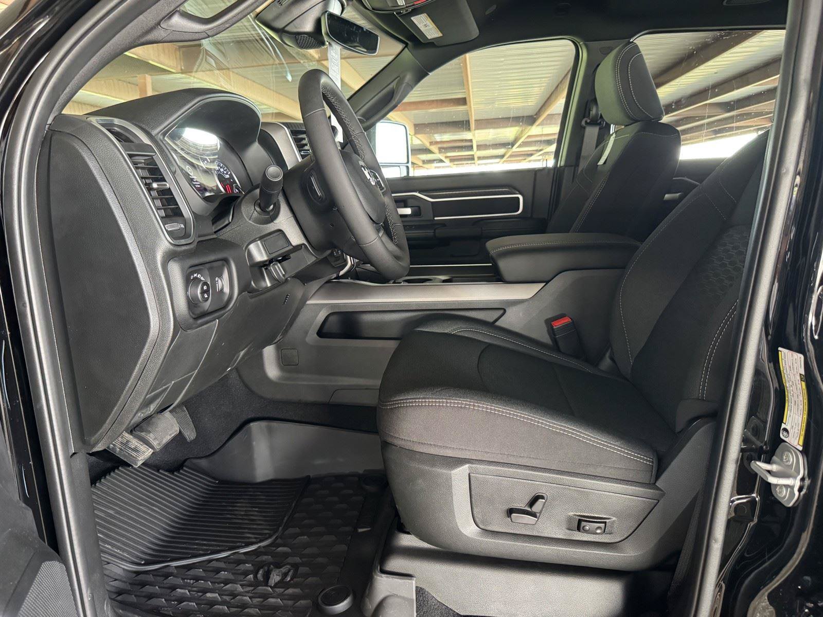 New 2026 RAM 3500 Lone Star AWD/4WD image 28