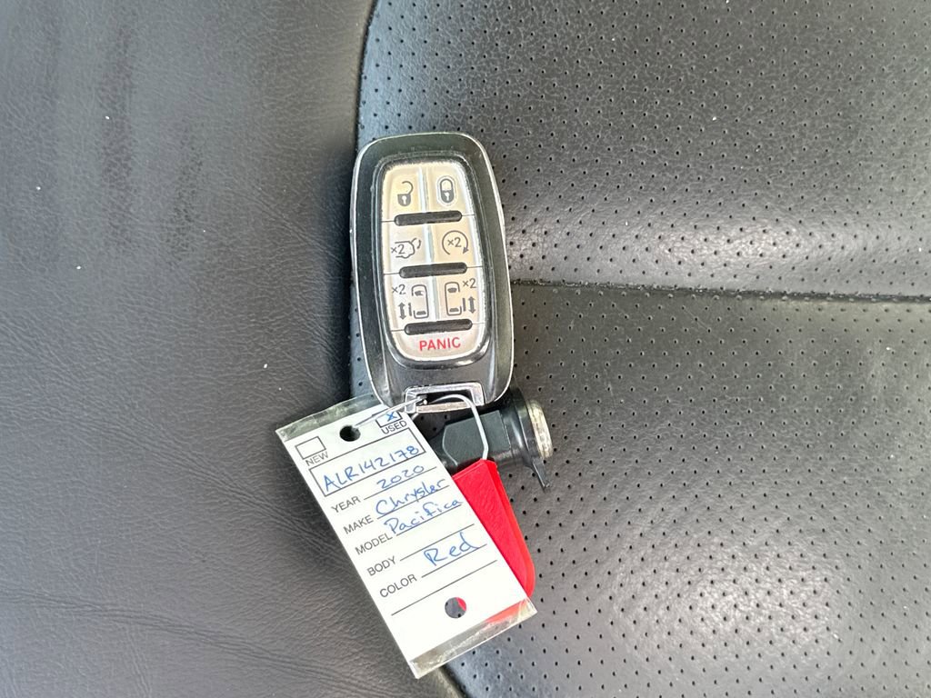 Used 2020 Chrysler Pacifica Touring-L Plus w/ Tire & Wheel Group image 35