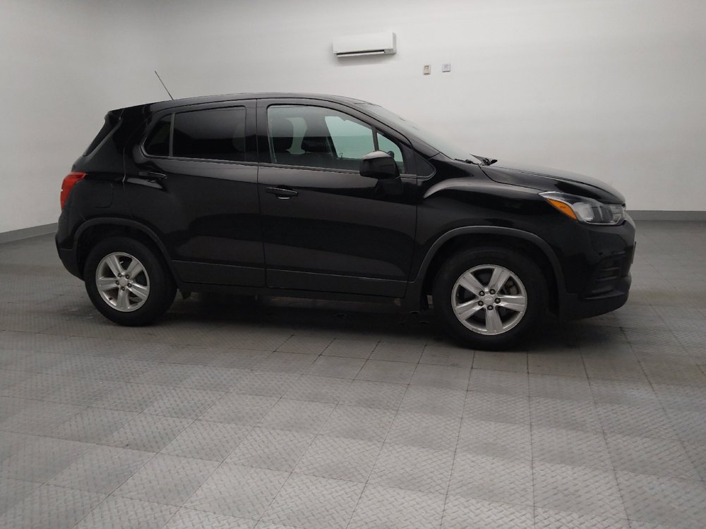 Used 2020 Chevrolet Trax LS w/ Tint and Cruise Package FWD image 11
