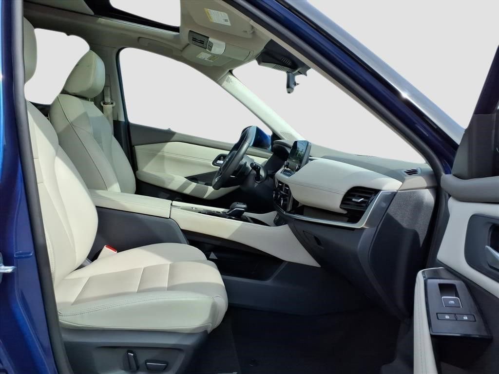 Used 2023 Nissan Rogue SL w/ SL Premium Package FWD image 10