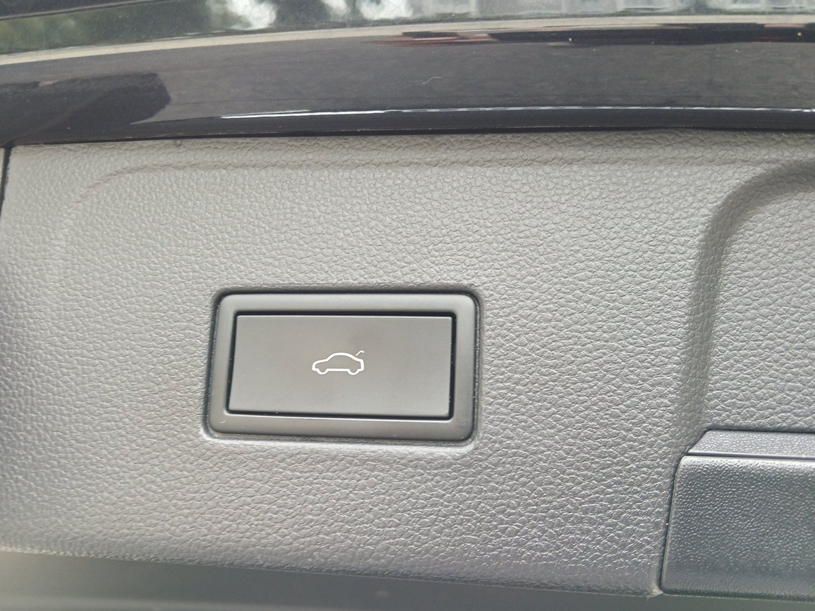Certified 2023 Volkswagen Atlas SE AWD/4WD image 24