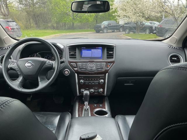 Used 2015 Nissan Pathfinder Platinum AWD/4WD image 13