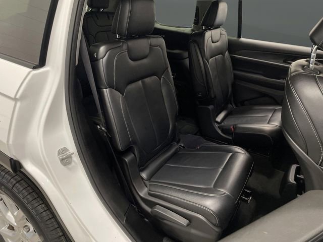 Used 2023 Jeep Grand Cherokee L Limited image 31