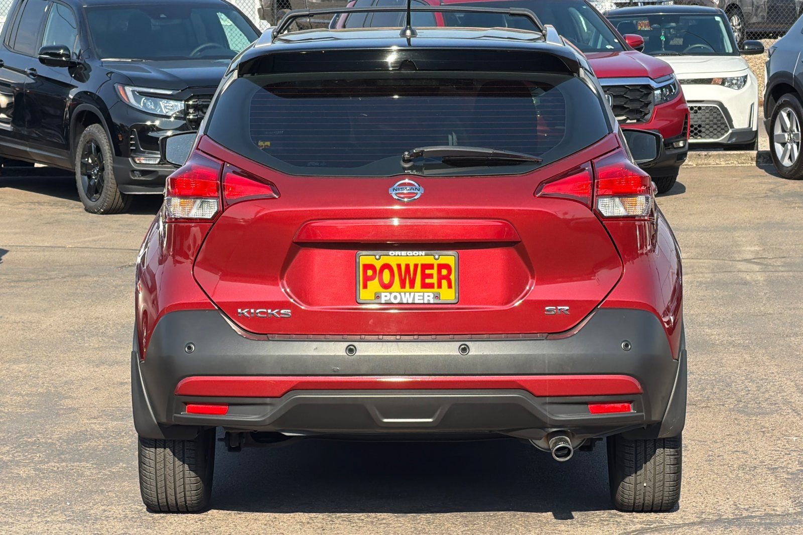 Used 2020 Nissan Kicks SR w/ SR Premium Package FWD image 4