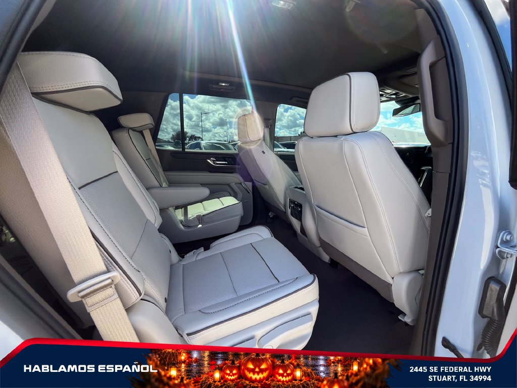 Used 2026 GMC Yukon Denali w/ Sun & Power Step Package AWD/4WD image 19