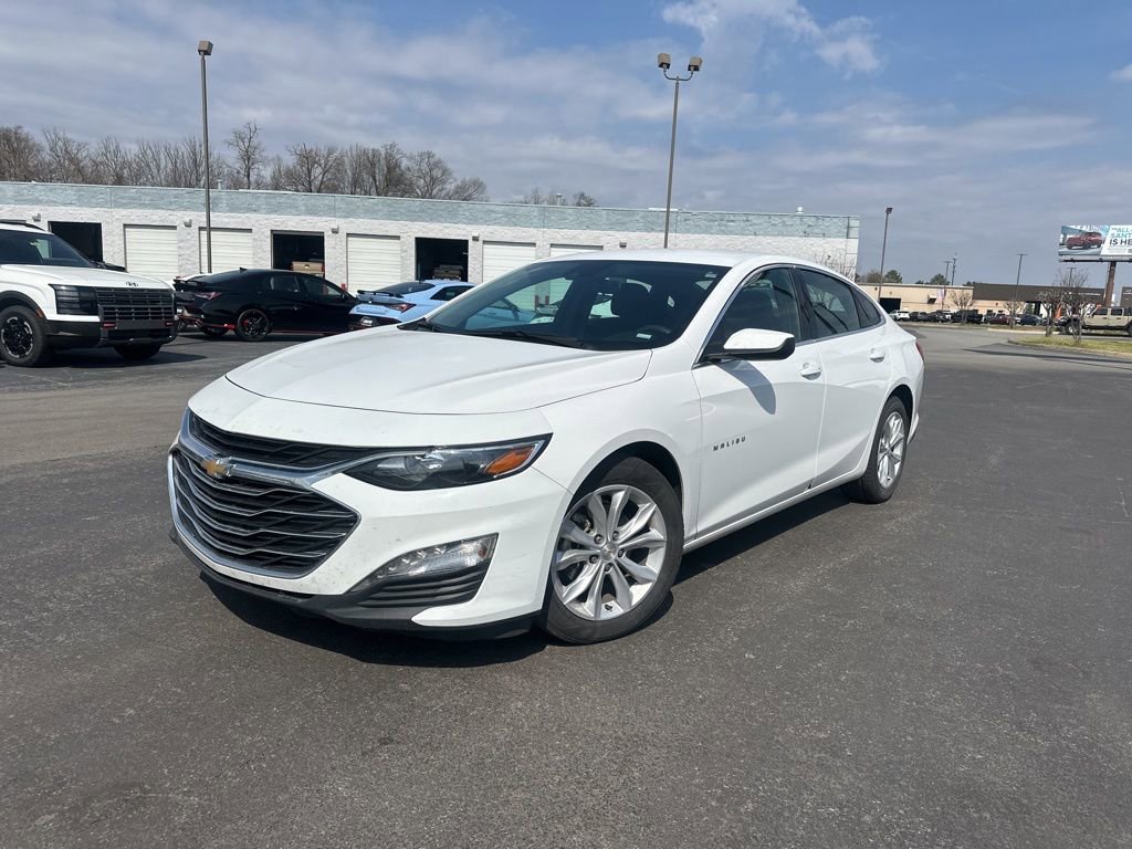 Used 2025 Chevrolet Malibu LT image 14