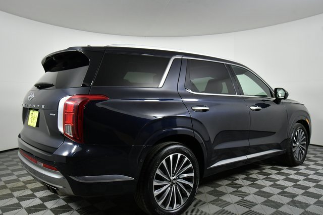 Used 2024 Hyundai Palisade Calligraphy image 10