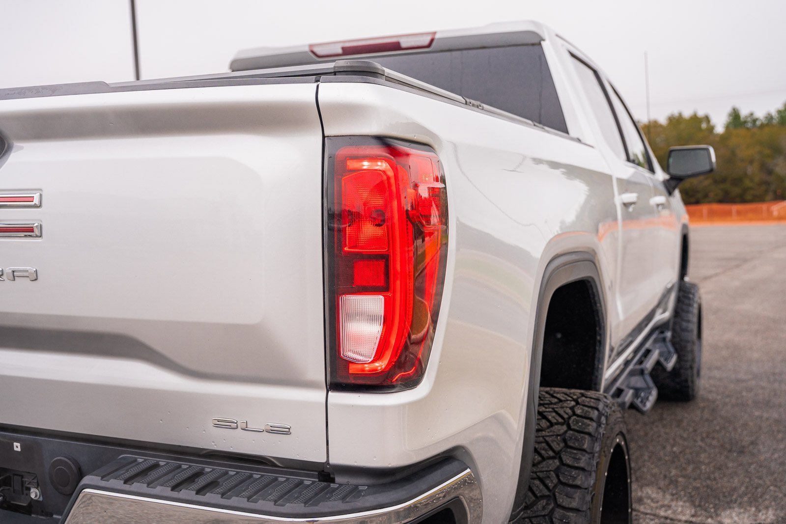 Used 2019 GMC Sierra 1500 SLE w/ SLE Value Package image 13