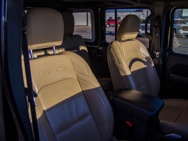 Used 2018 Jeep Wrangler Unlimited Sahara AWD/4WD image 18