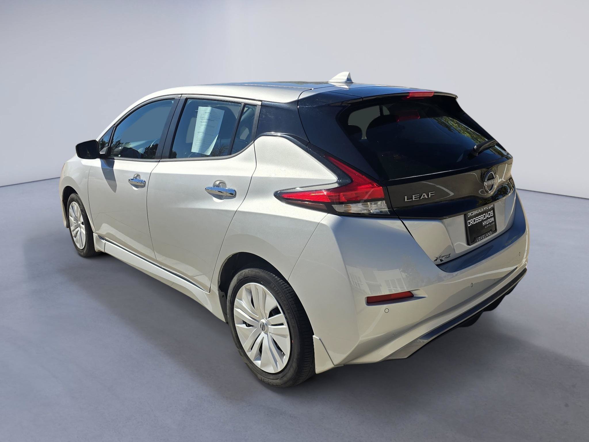 Used 2025 Nissan Leaf S FWD image 3