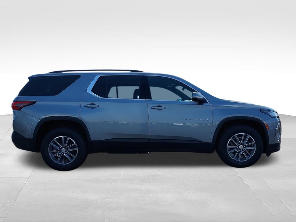 Used 2023 Chevrolet Traverse LT FWD image 9