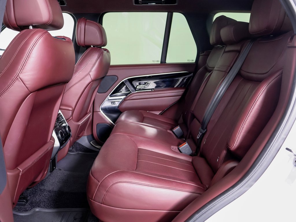 Used 2023 Land Rover Range Rover SE image 9