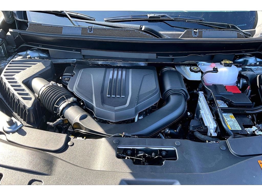 New 2026 Chevrolet Traverse LT w/ Driver Confidence Package FWD image 14