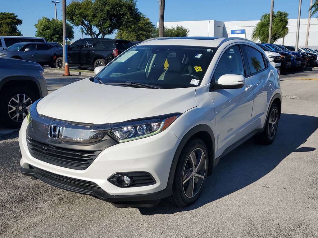 Used 2021 Honda HR-V EX-L image 3