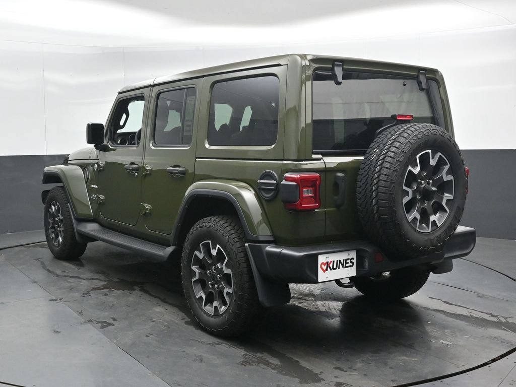 Used 2024 Jeep Wrangler Unlimited Sahara w/ Dual Top Group AWD/4WD image 4