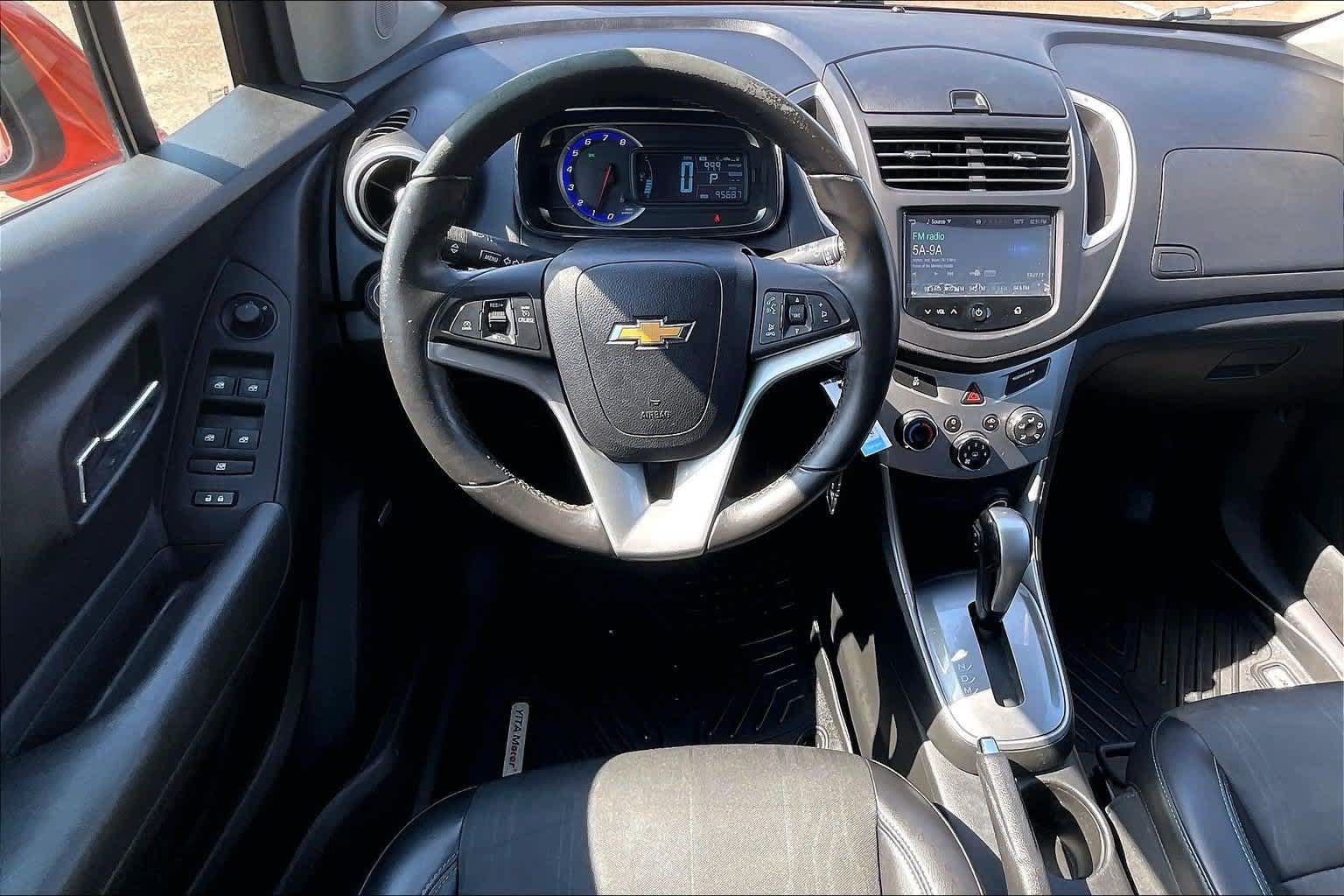 Used 2015 Chevrolet Trax LT w/ LT Sun and Sound Package FWD image 13