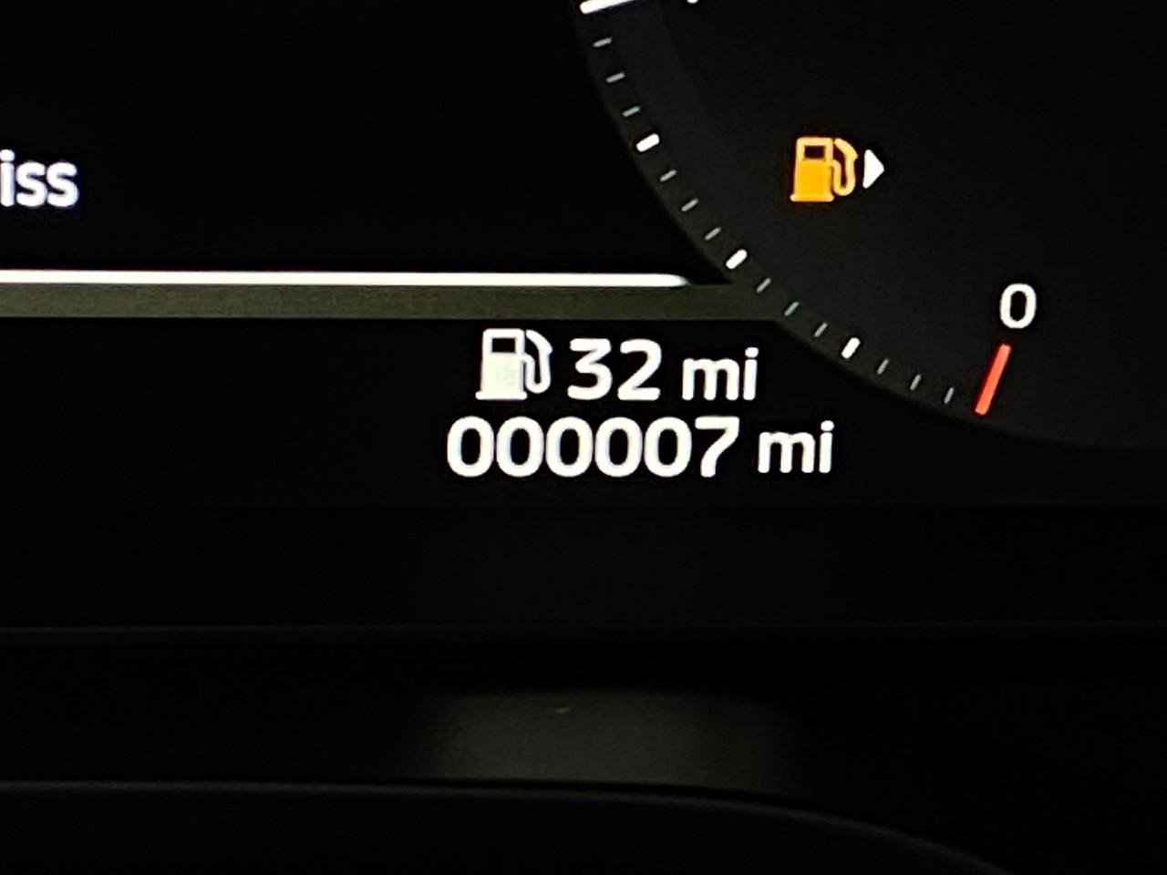 New 2025 Mitsubishi Outlander SEL image 17