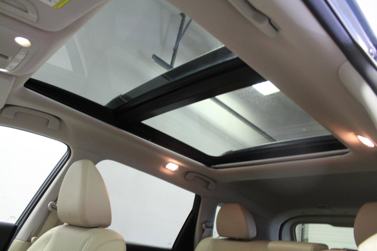 Used 2015 Nissan Rogue SL w/ SL Premium Package AWD/4WD image 13