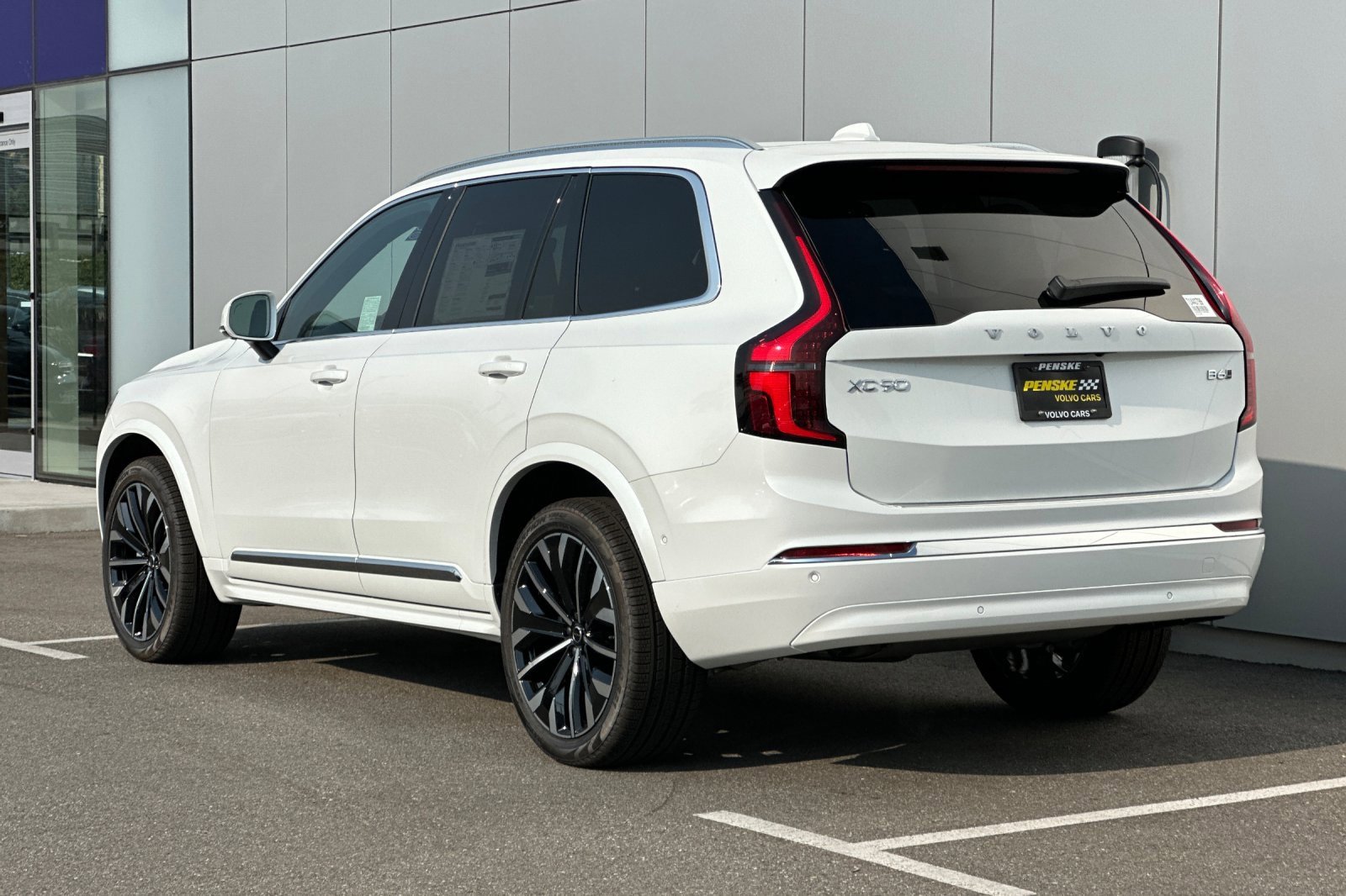 New 2026 Volvo XC90 B6 Plus w/ Protection Package Premier image 3