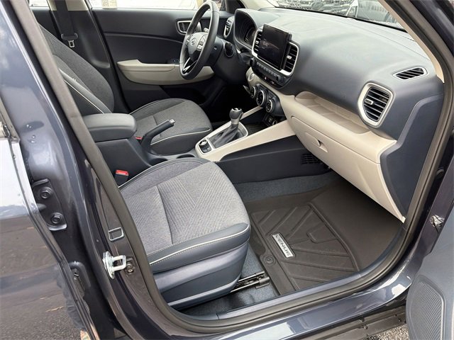 Certified 2025 Hyundai Venue Limited image 13