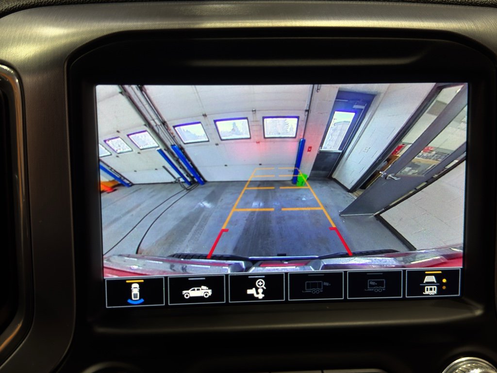 Used 2023 GMC Sierra 3500 SLT w/ SLT Convenience Package image 32