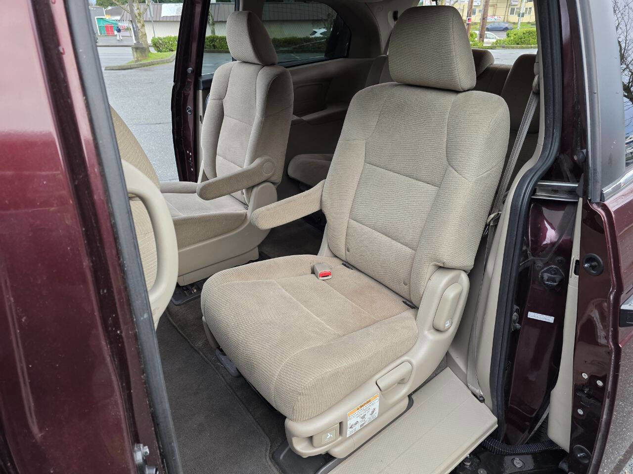 Used 2012 Honda Odyssey LX image 45