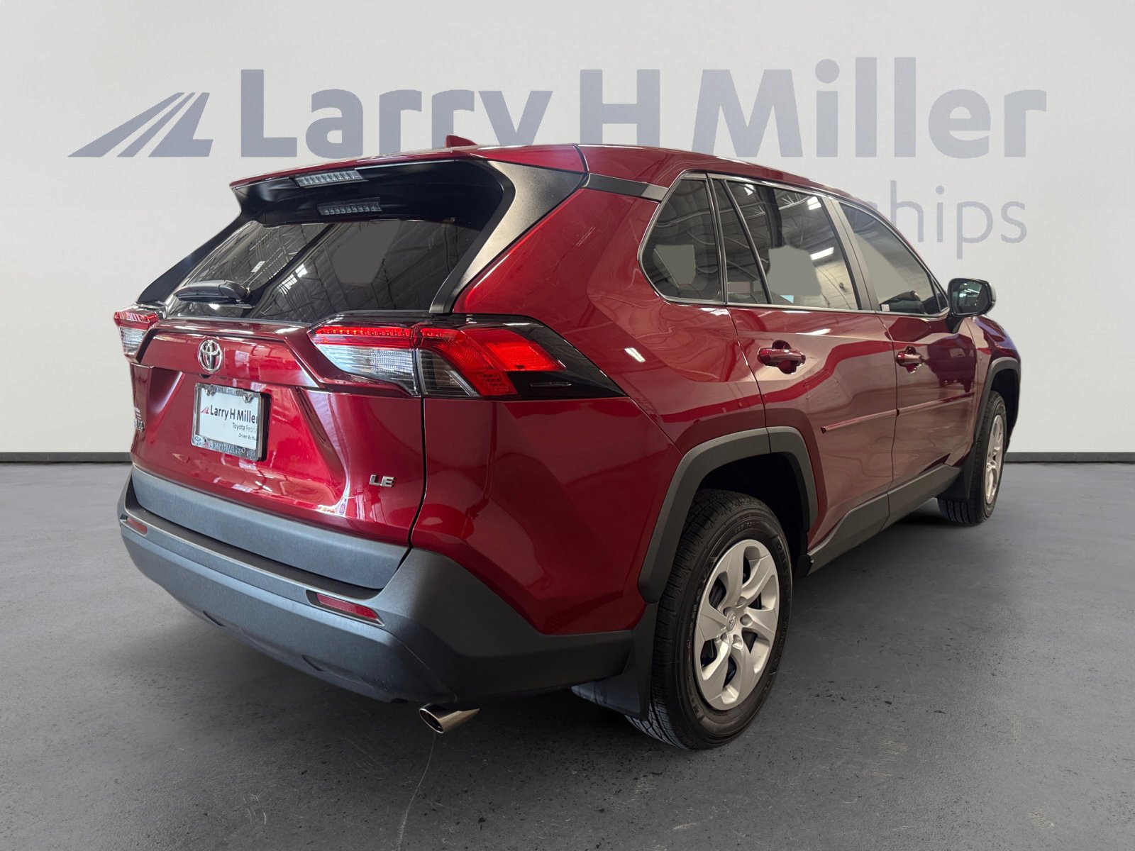 Certified 2025 Toyota RAV4 LE image 5