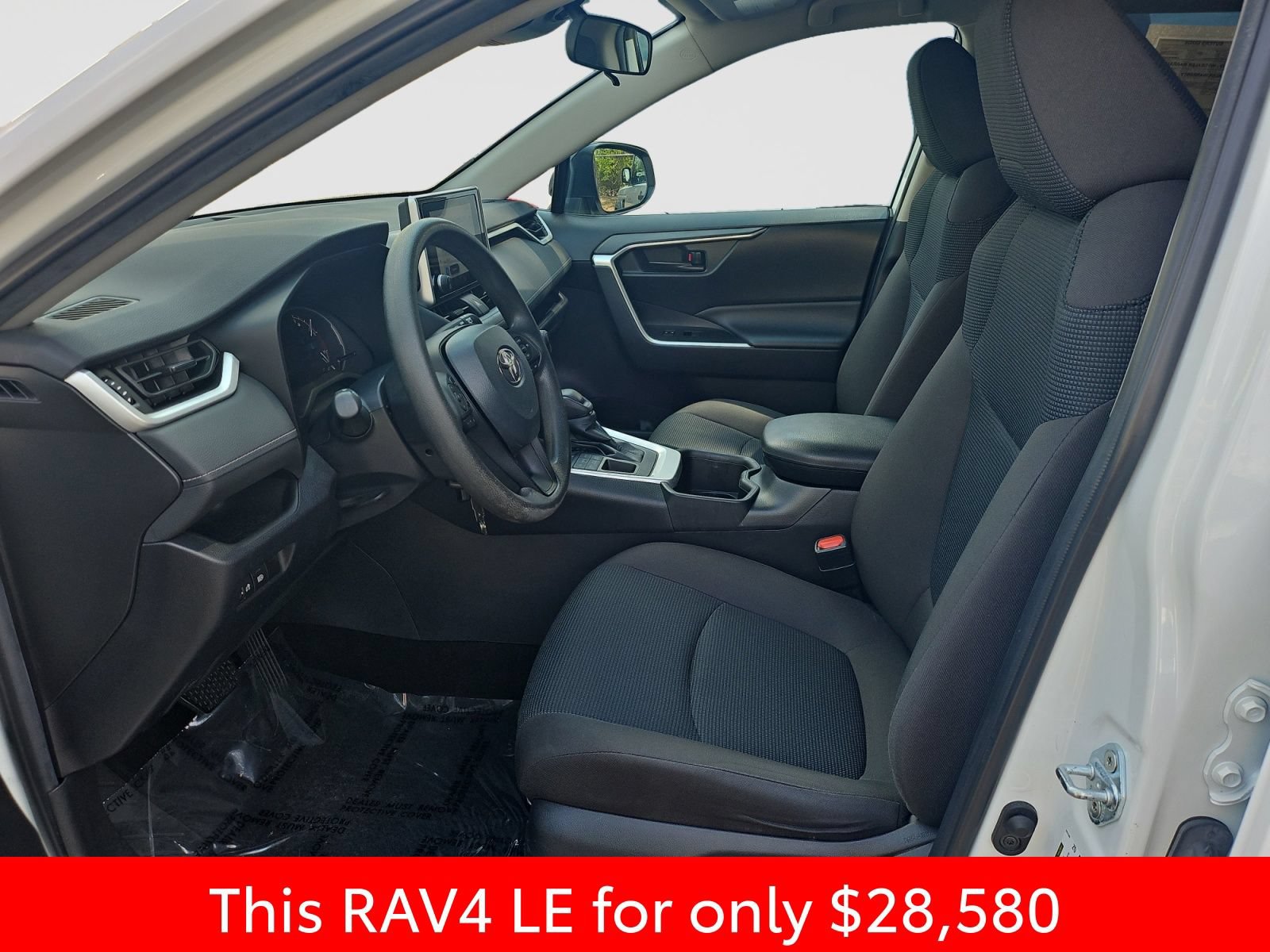 Used 2023 Toyota RAV4 LE AWD/4WD image 21