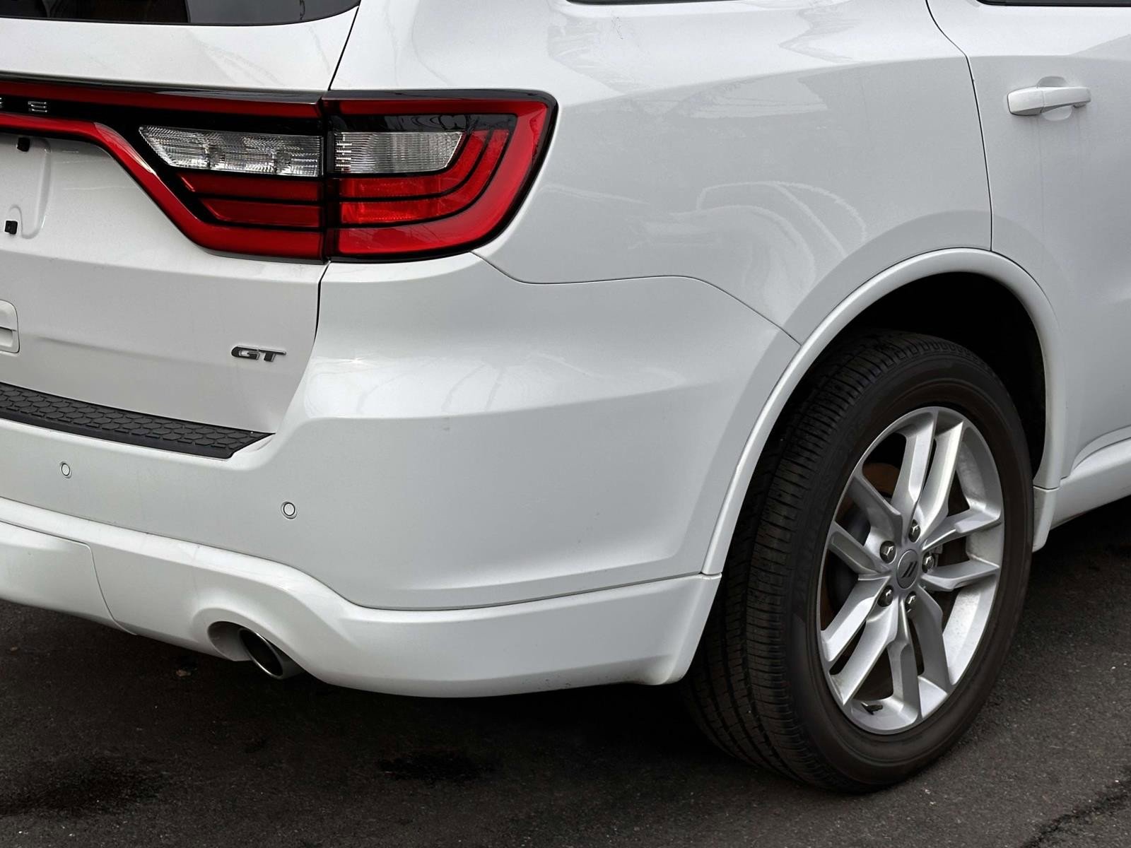 Used 2023 Dodge Durango GT image 12