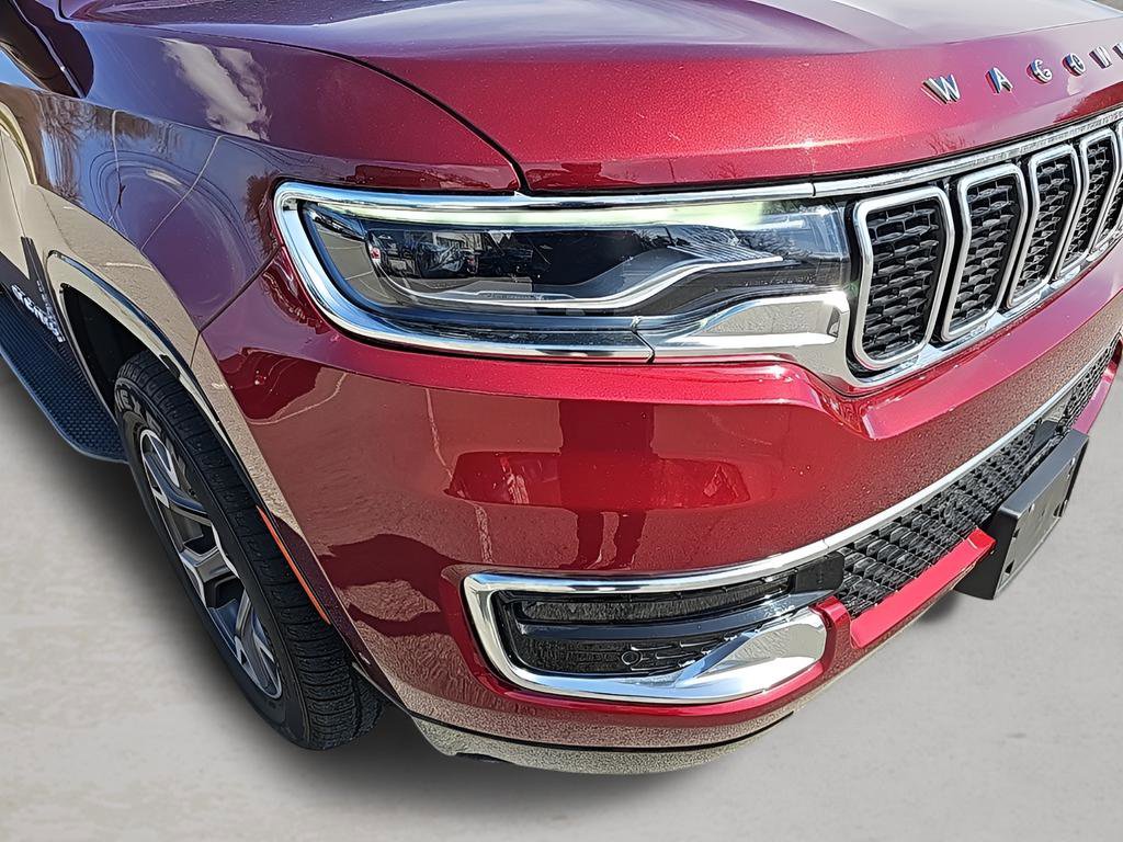 Used 2024 Jeep Wagoneer Series III AWD/4WD image 10