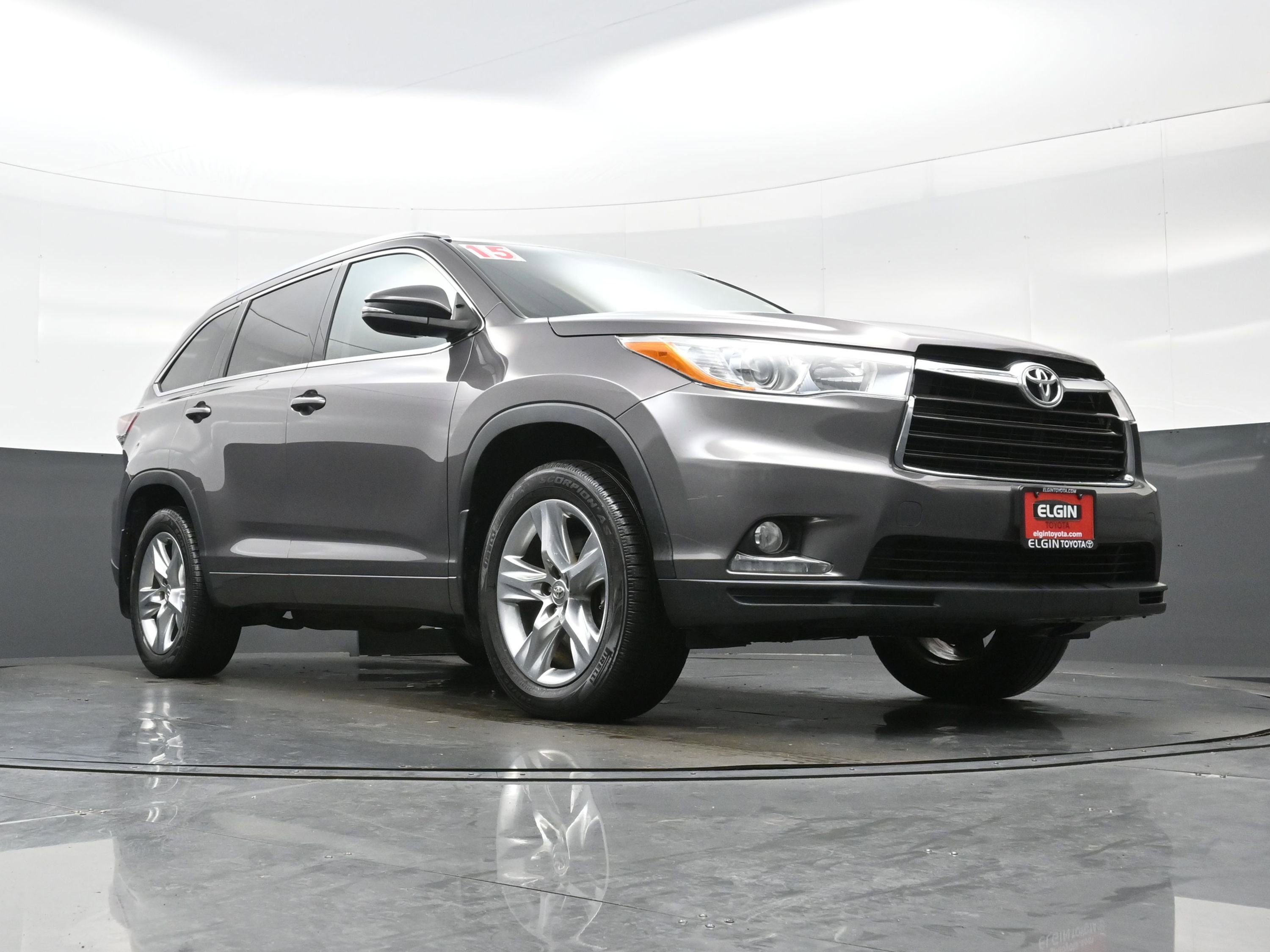 Used 2015 Toyota Highlander Limited image 28
