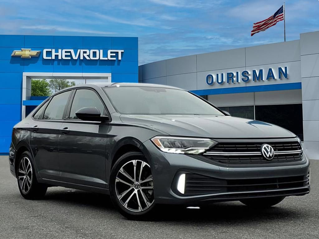 Used 2023 Volkswagen Jetta Sport image 1