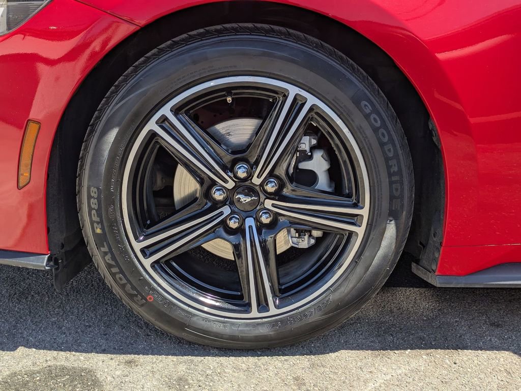 Used 2024 Ford Mustang Convertible image 31