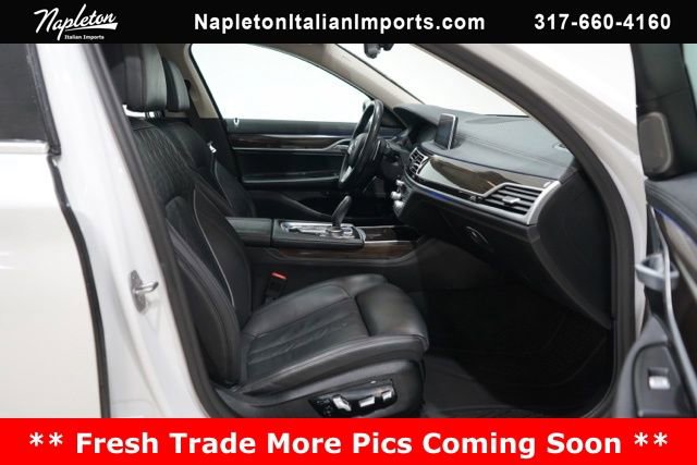 Used 2020 BMW 745e xDrive image 38