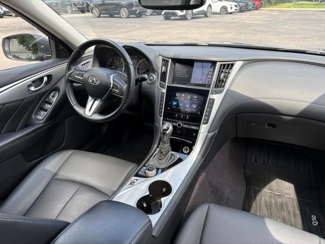 Used 2019 INFINITI Q50 Luxe w/ Essential Package (3.0T Luxe) AWD/4WD image 23