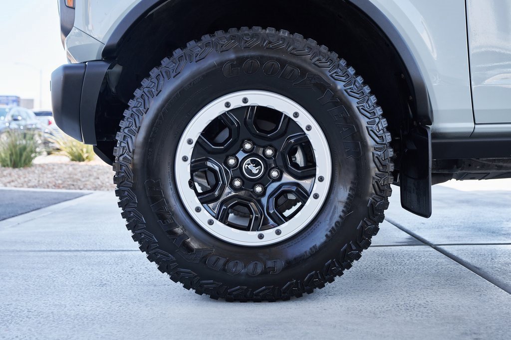 Used 2022 Ford Bronco Badlands image 3