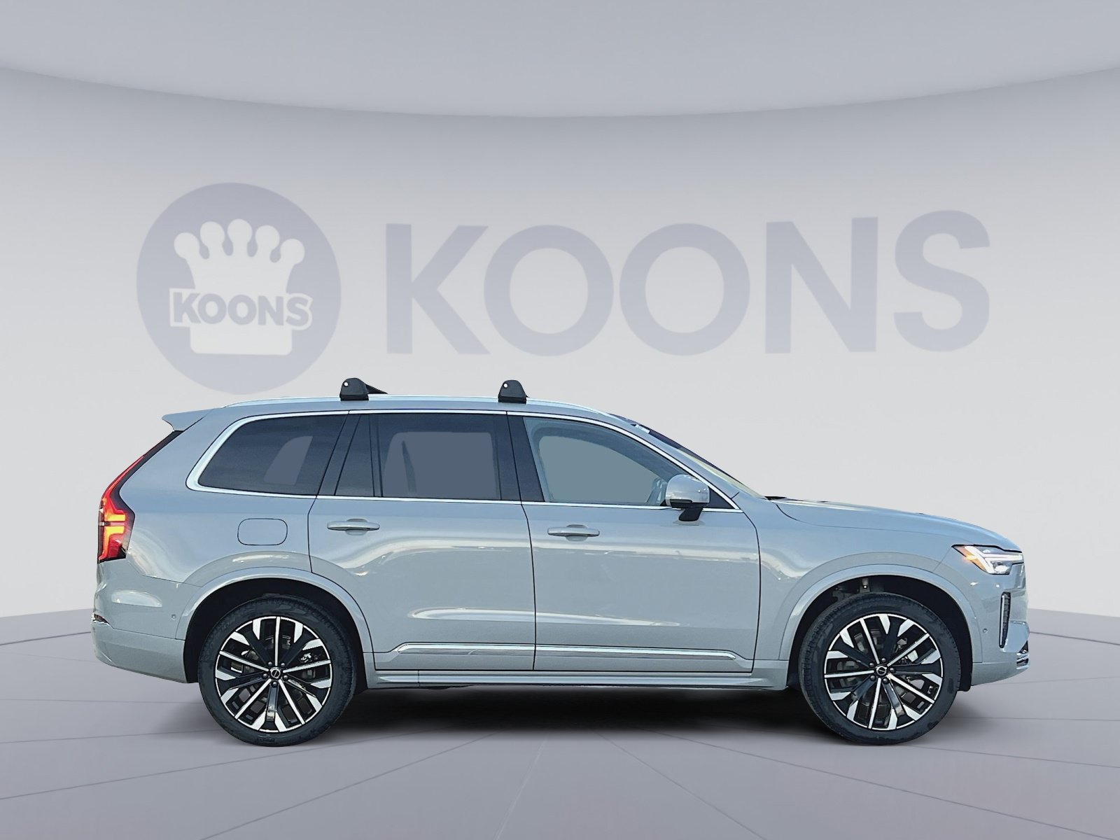 New 2026 Volvo XC90 B6 Plus w/ Protection Package AWD/4WD image 8
