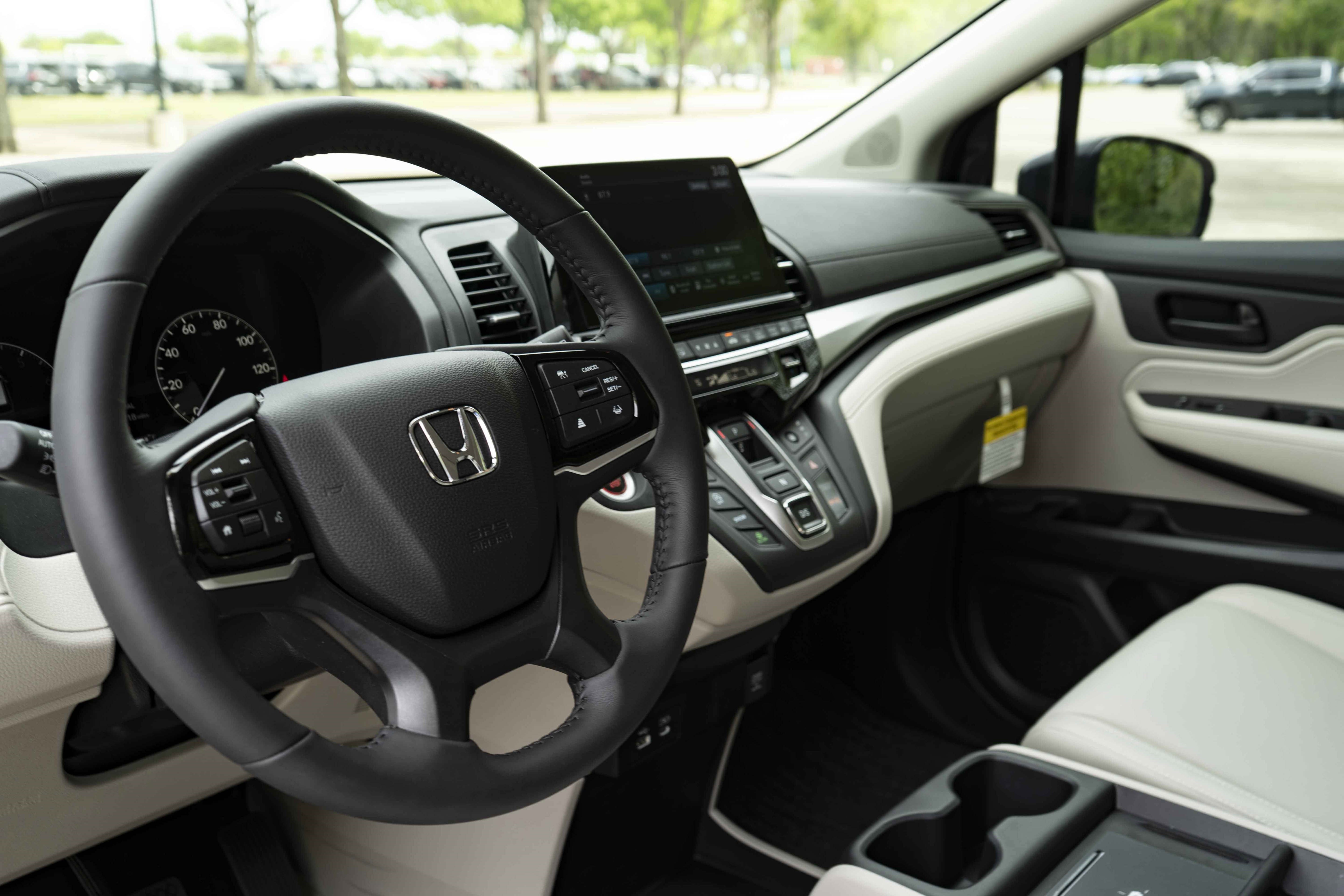Used 2026 Honda Odyssey EX-L image 16