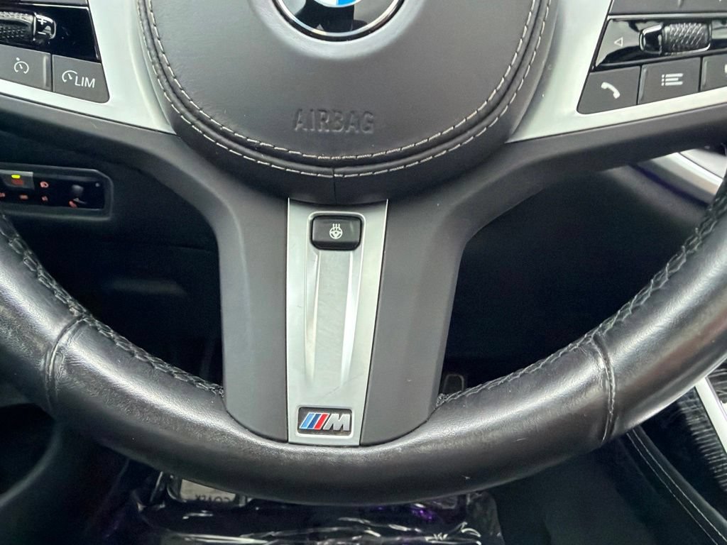 Used 2022 BMW X7 xDrive40i w/ M Sport Package AWD/4WD image 30