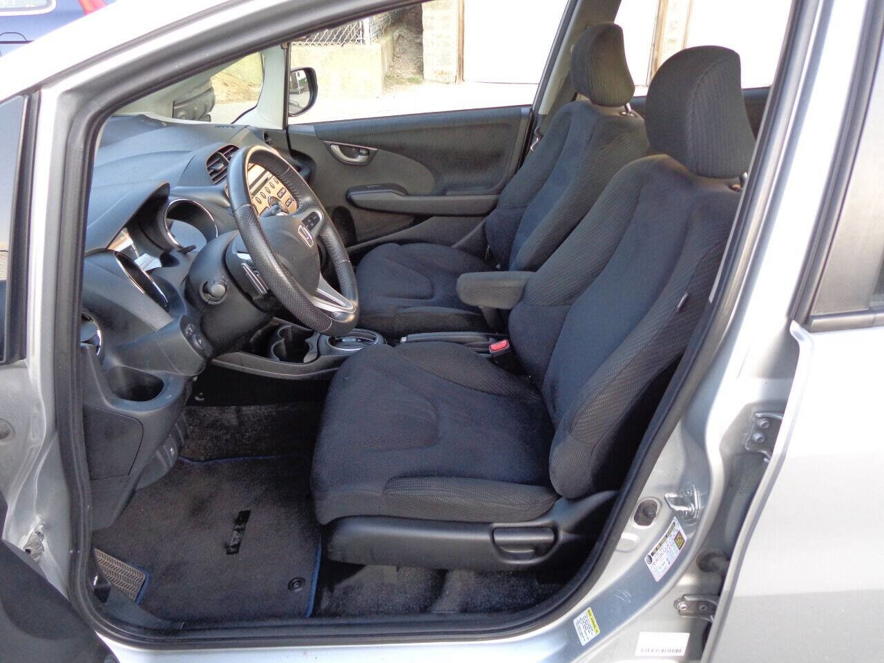 Used 2012 Honda Fit Sport image 29