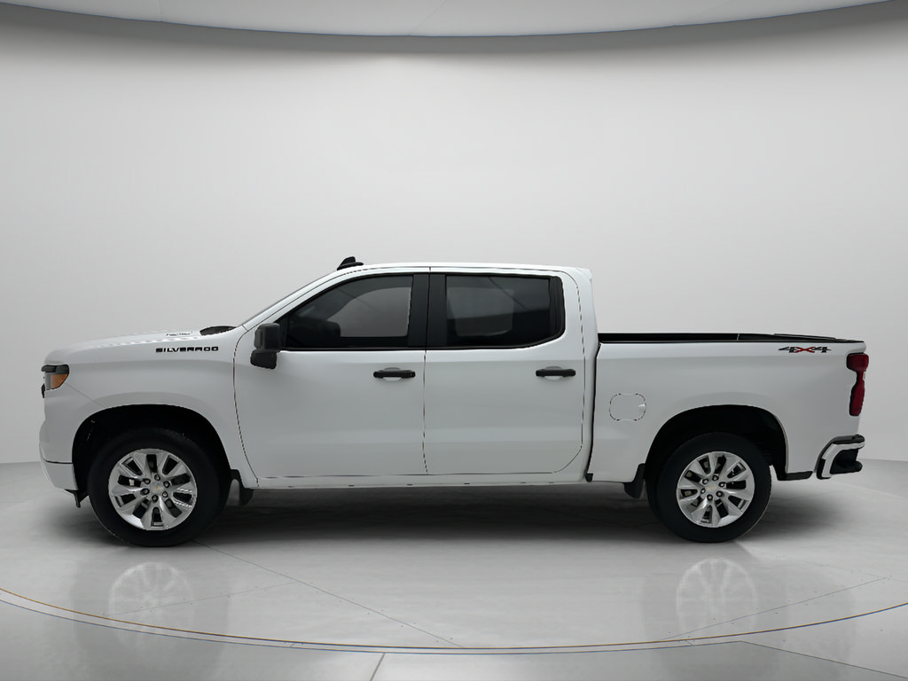 Used 2024 Chevrolet Silverado 1500 Custom w/ LPO, Dark Essentials Package AWD/4WD image 5